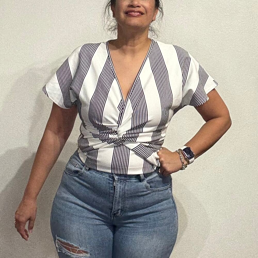 Bishop + Young Navy Striped Twist Front Top Sz S NWT